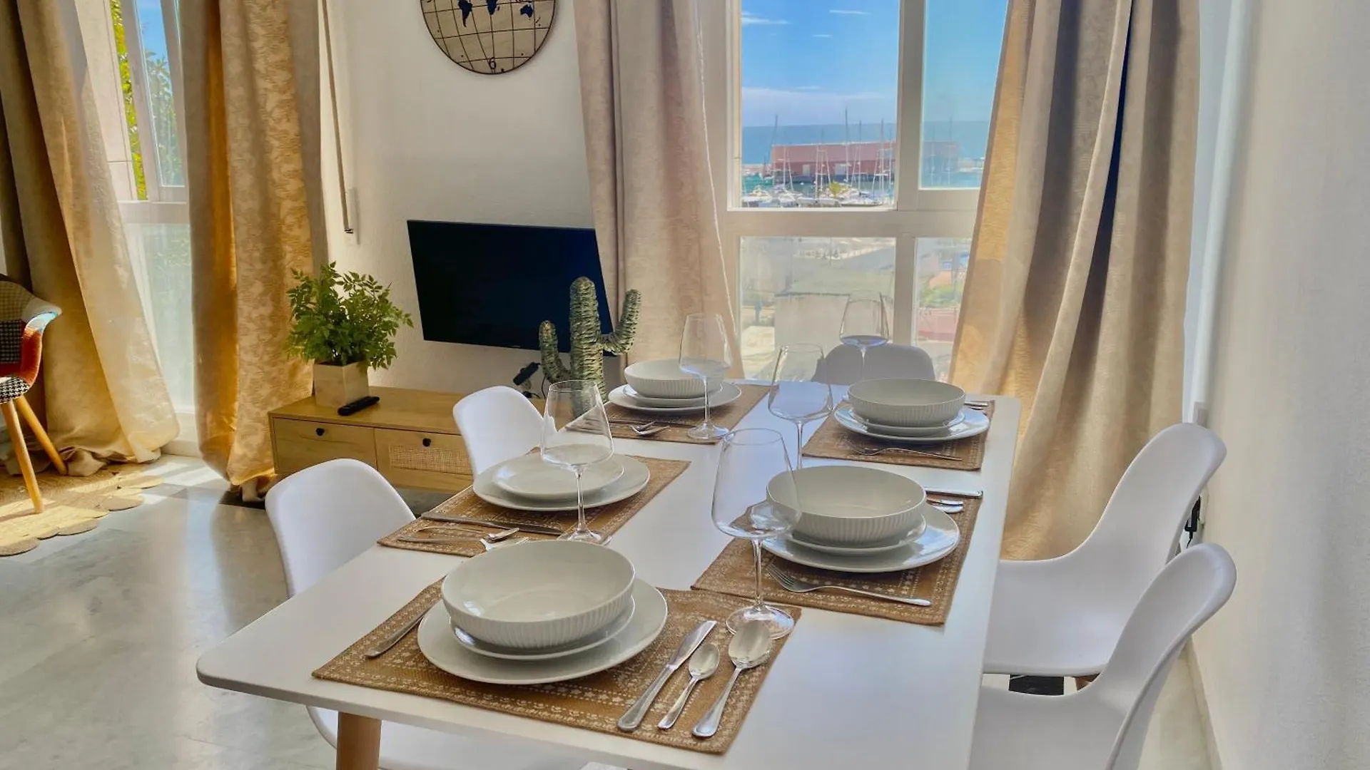 Seafront In Marbella With Pool And Garage Apartment 0*,