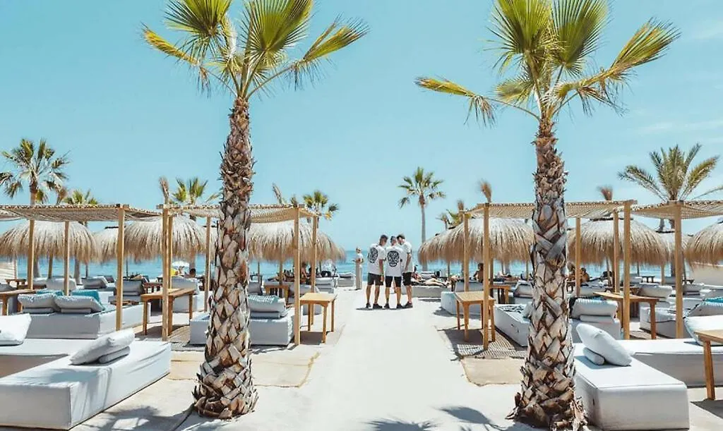 Seafront In Marbella With Pool And Garage Apartment Spain